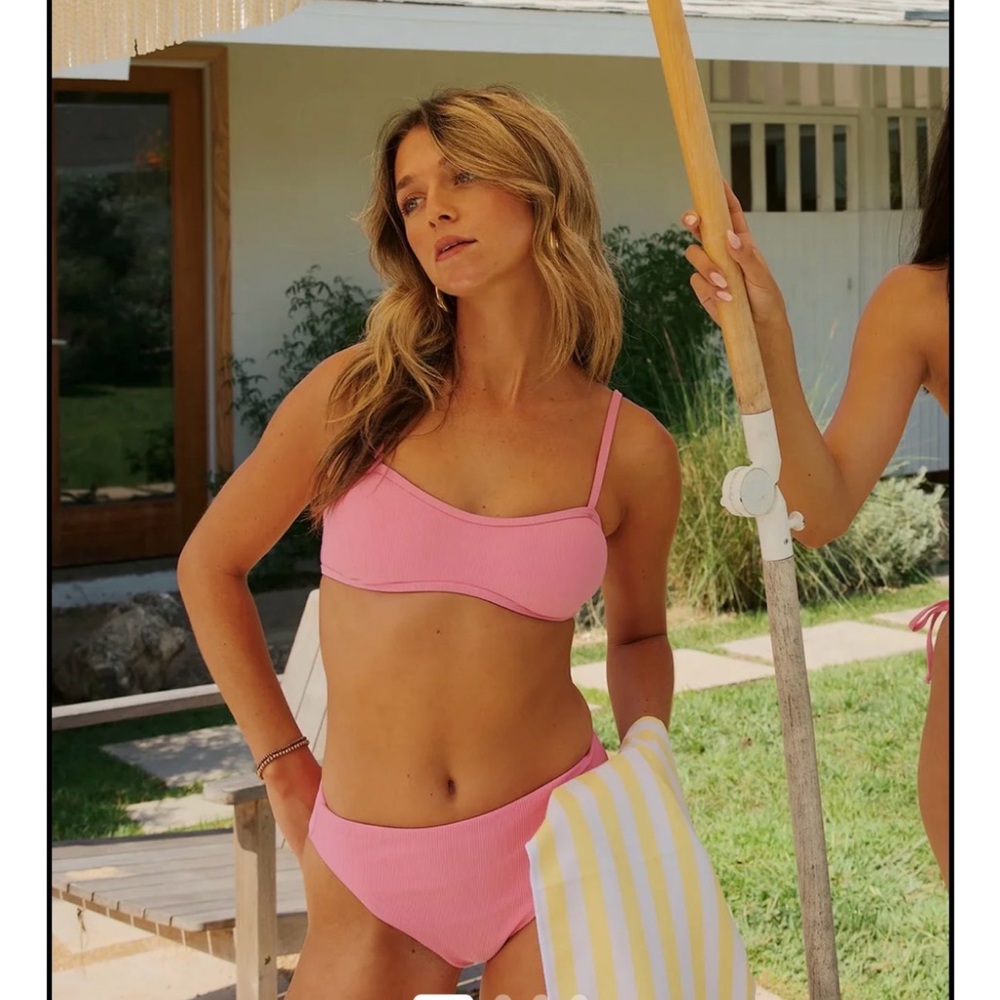 Ribbed Pink Bikini Set with Supportive Crop Top
